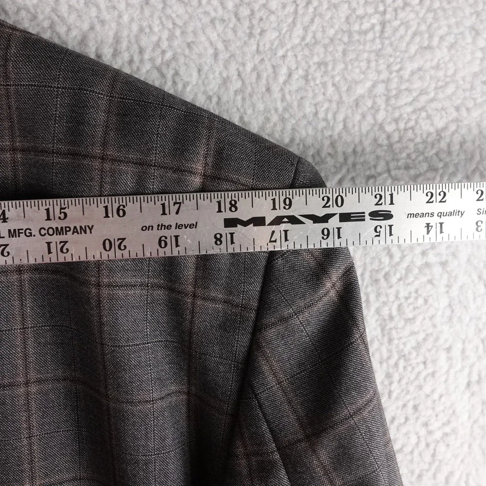 Jos. A. Bank‎ Signature Collection Grey Windowpane Plaid Wool Sport Coat 42R